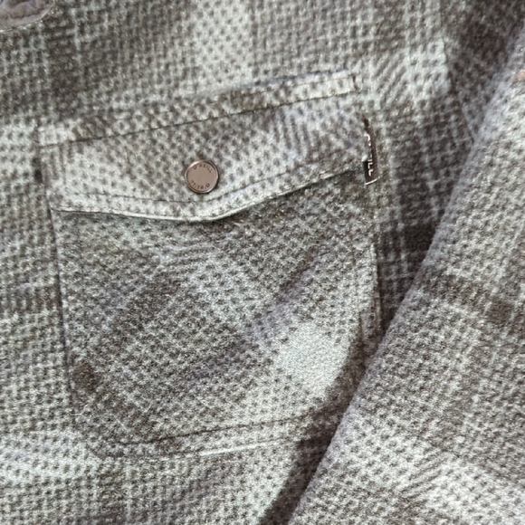O'Neill Gray Lightweight Plaid Shirt Jacket - Picture 3 of 16